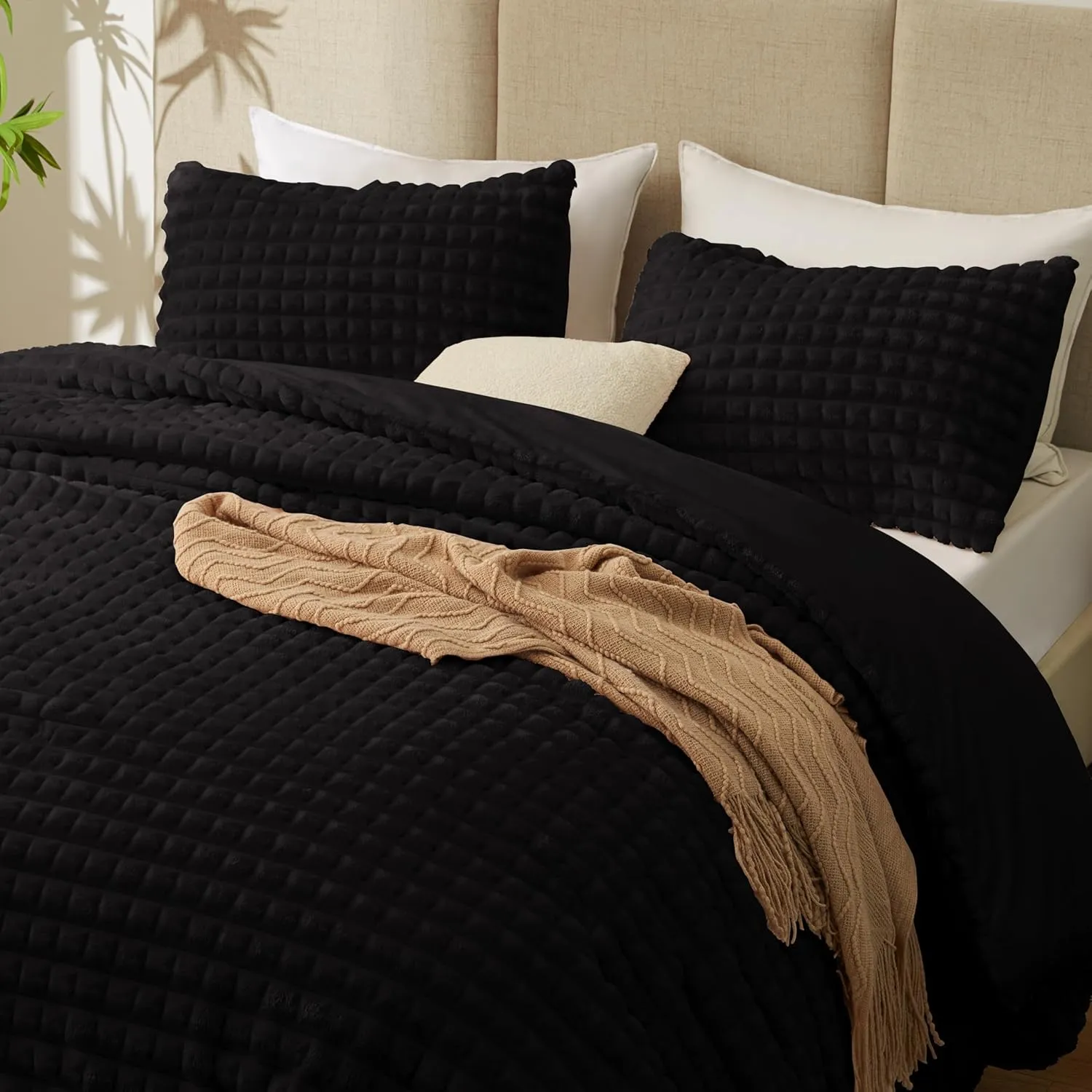 Fluffy Faux-Fur Comforter Set · Black — EXQ Home comforter