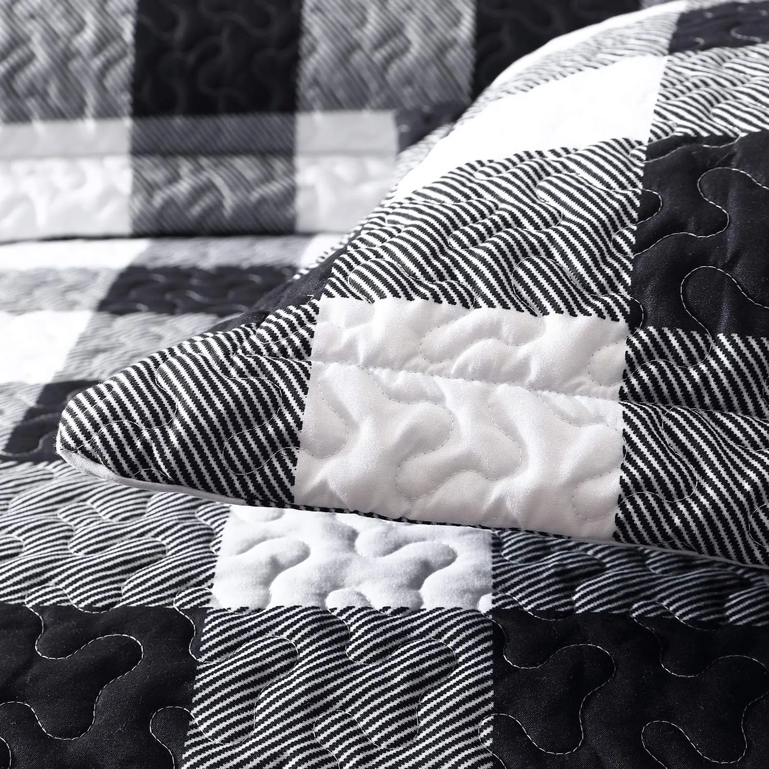 Squares Quilt Set · Black & White — EXQ Home quilt, photo 2