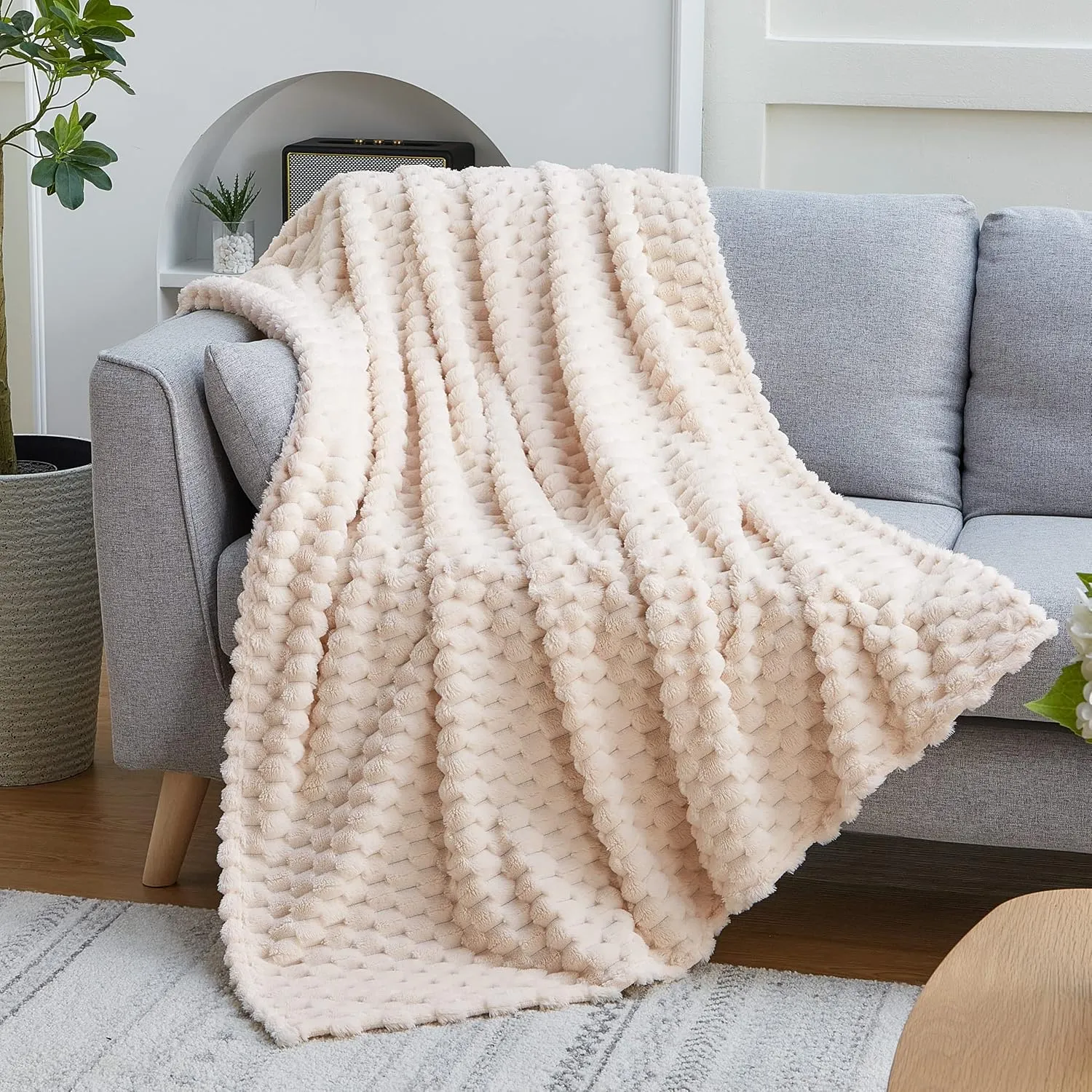 Turtle Shell Blanket · Beige, King — EXQ Home throw, photo 4
